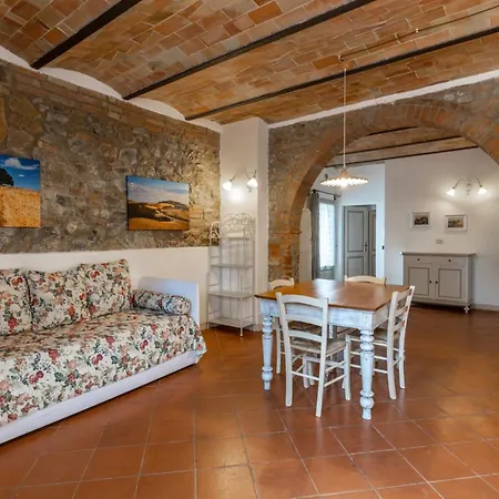 Torrenieri By Interhome